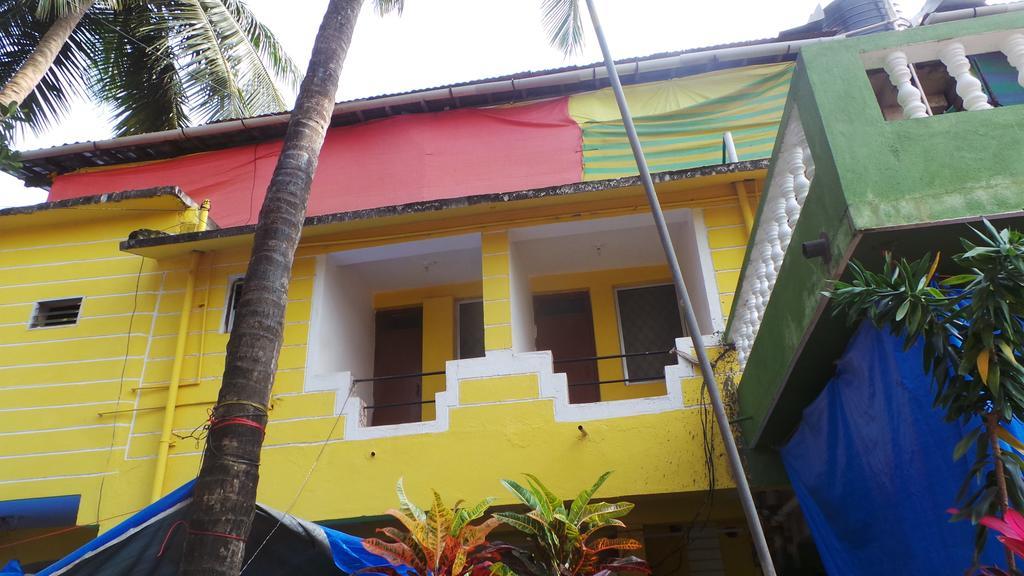 Alina Guest House Calangute Esterno foto